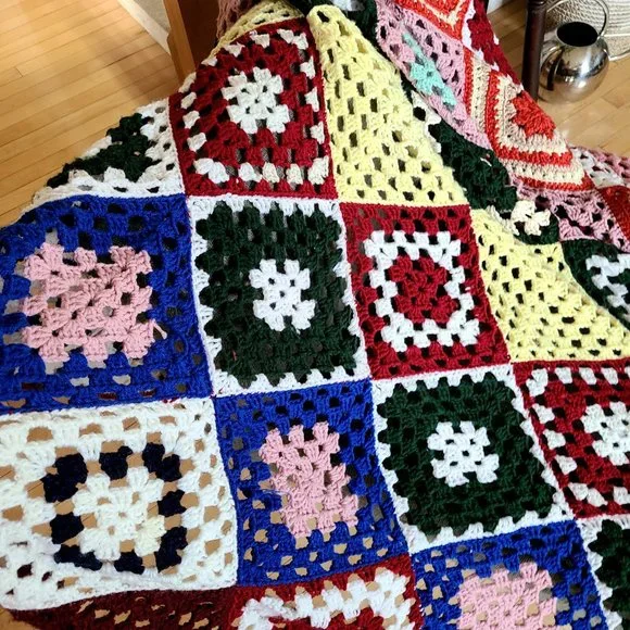 Granny square multicolored throw blanket Afghan. - Picture 2 of 11